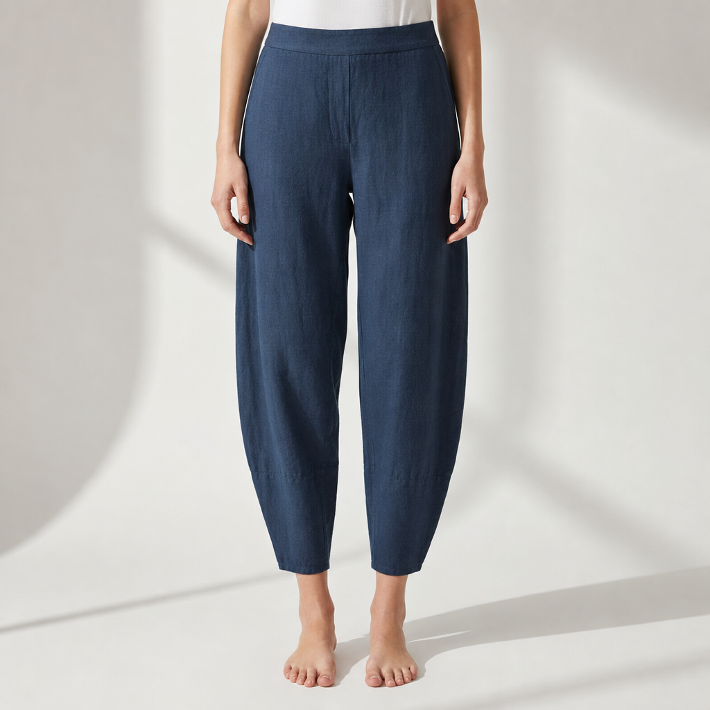 Dress Pants Women with Pure Linen Fabric and Slim Cut in Navy#colour_navy