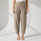 Dress Pants Women with Pure Linen Fabric and Slim Cut in Khaki#colour_khaki