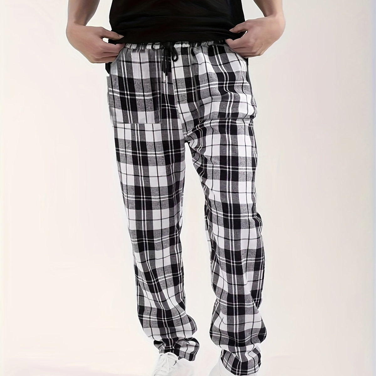 Dress Pants Women with Oversized Fit and Relaxed Make in White#colour_white