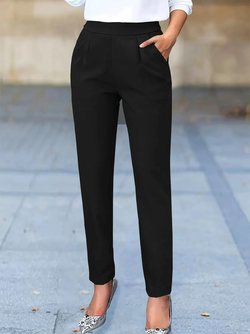 Black Work Pants Women with Pleated Fall in Black#colour_black